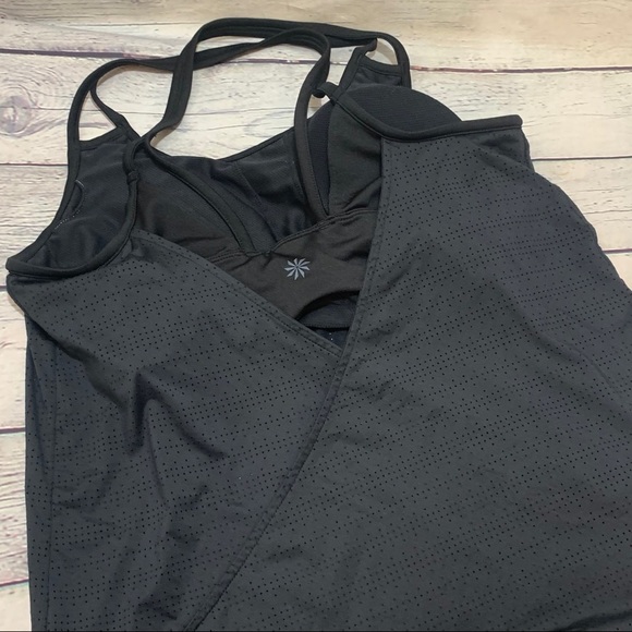 Athleta Tops - Athleta | Workout Tank w/built in bra size M